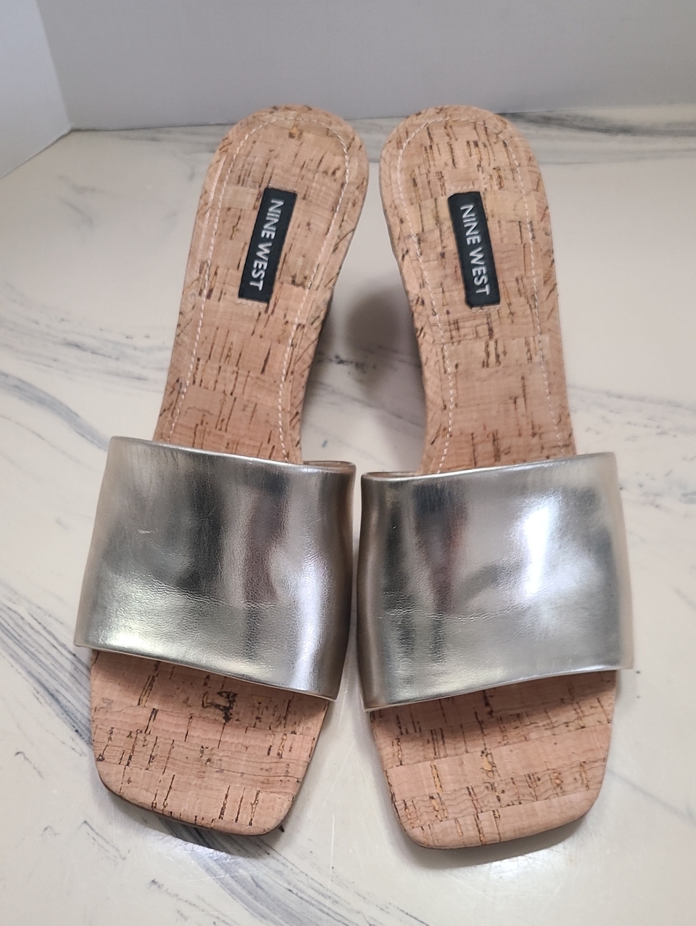 Nine West Kerina Women's Fashion Stylish Trendy Comfy Gold Wedge Sandals Sz 9.5M